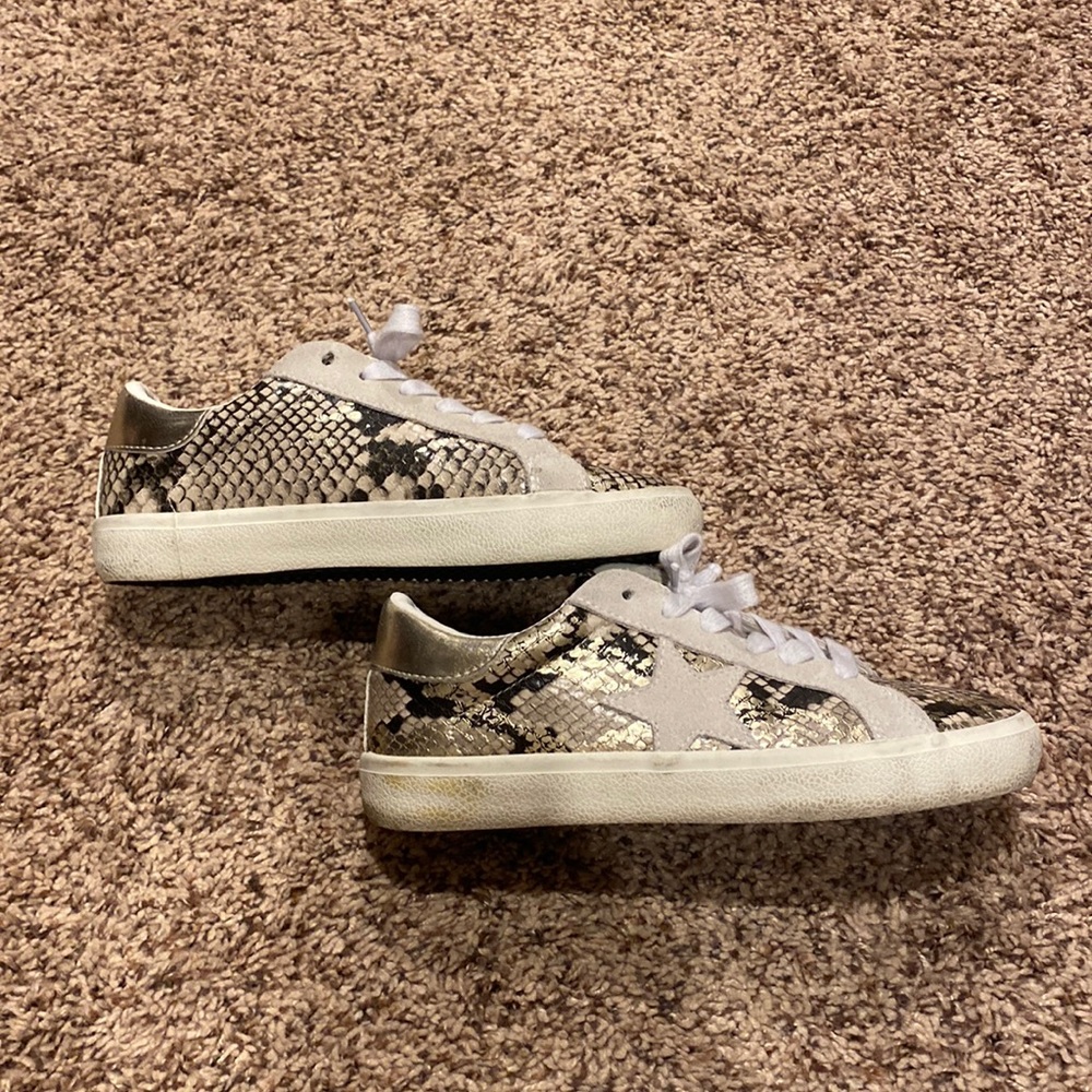 Leather sneakers (mirrors GGDB)